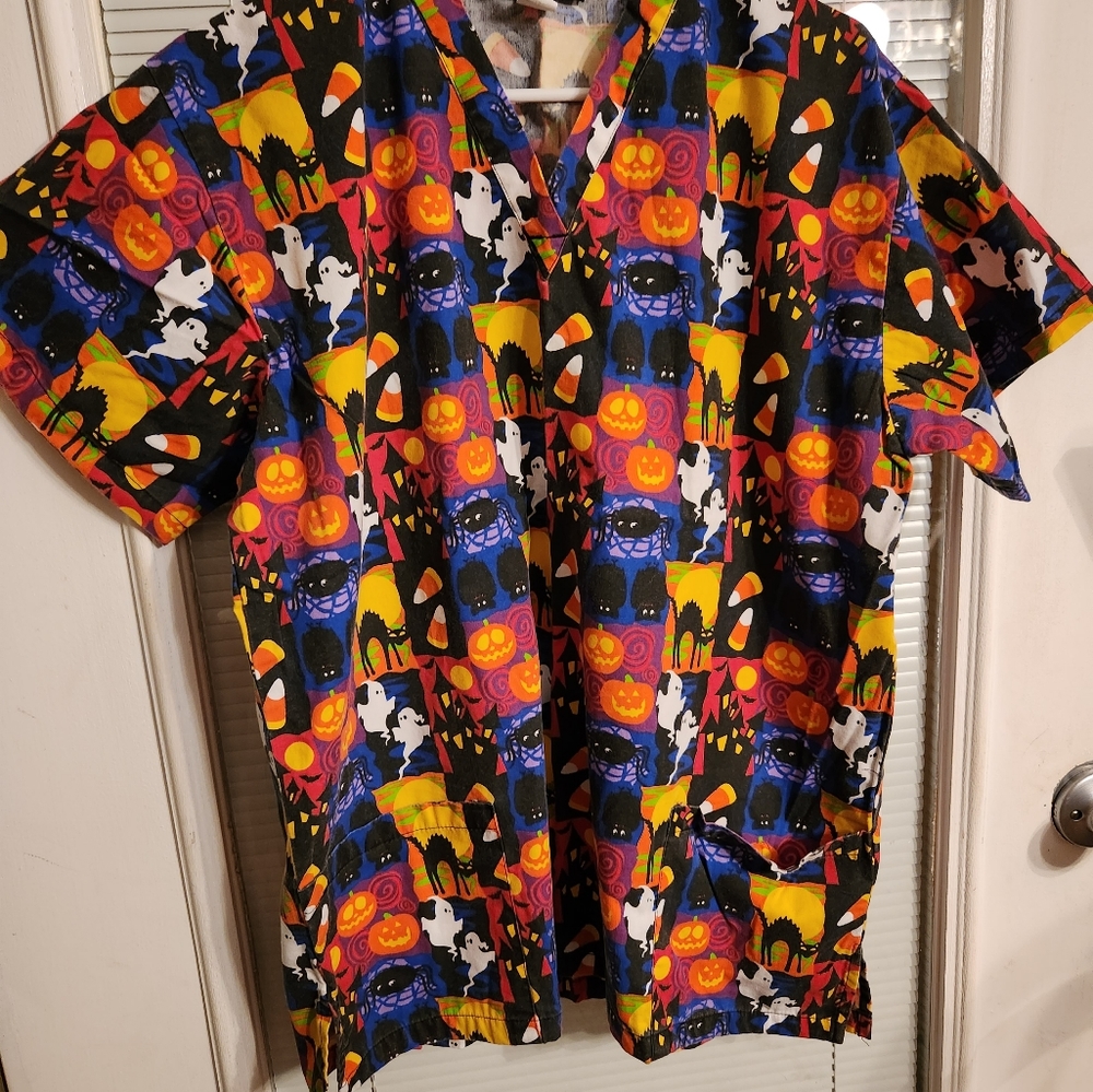 SCRUB.   scrub top Med+wear medium  p2p 23.5